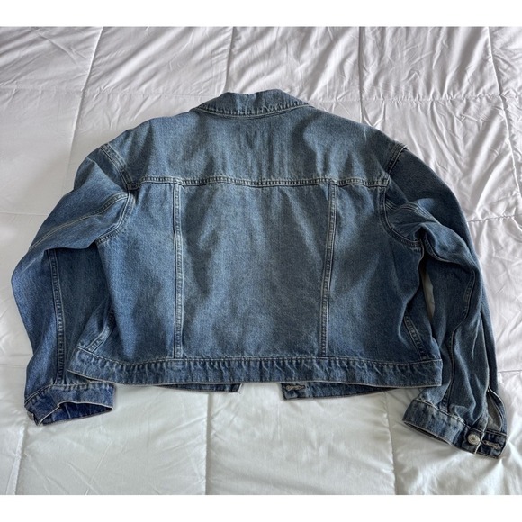 Old Navy Denim Button Down Jean Jacket Womens Size XL Faded Blue EUC - Picture 3 of 8